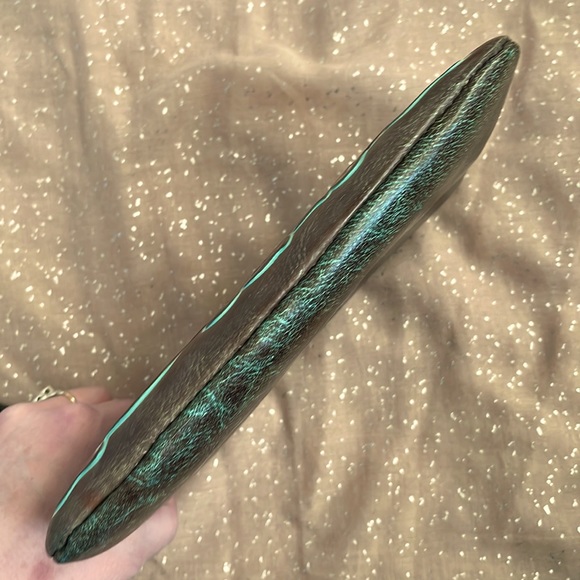 Brand New Patricia Nash Genuine Leather Tooled Turquoise Large Clutch Wristlet - Picture 8 of 12